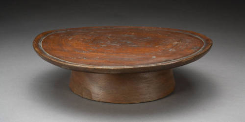 round tray table