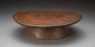 round tray table