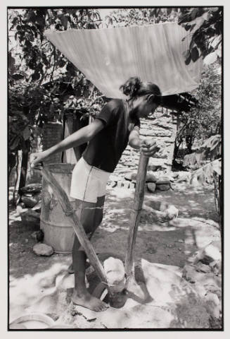 Extracting gold with mercury, Nicaragua