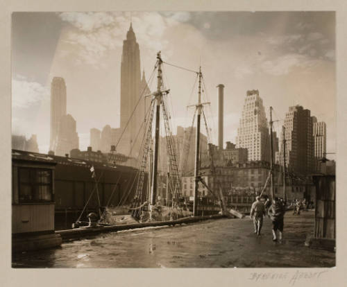 Fulton Street Dock: Manhattan Skyline