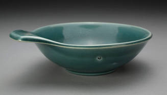 Bowl with handle